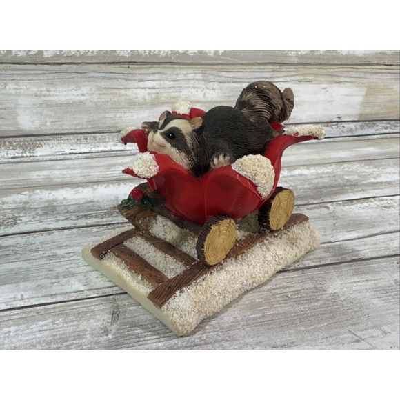 Fitz & Floyd Charming Tails Reginald's Choo-Choo Ride 87/620 Racoon Sled Figure‎ - Picture 1 of 5